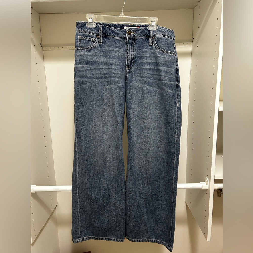 Cabi Ashbury Wide-Leg Jeans 6491, size 8R - Picture 2 of 4